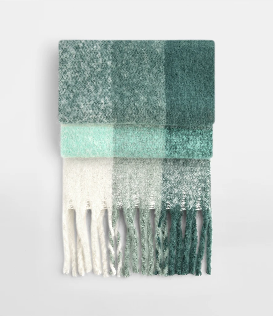 Beechfield Fluffy Check Scarf